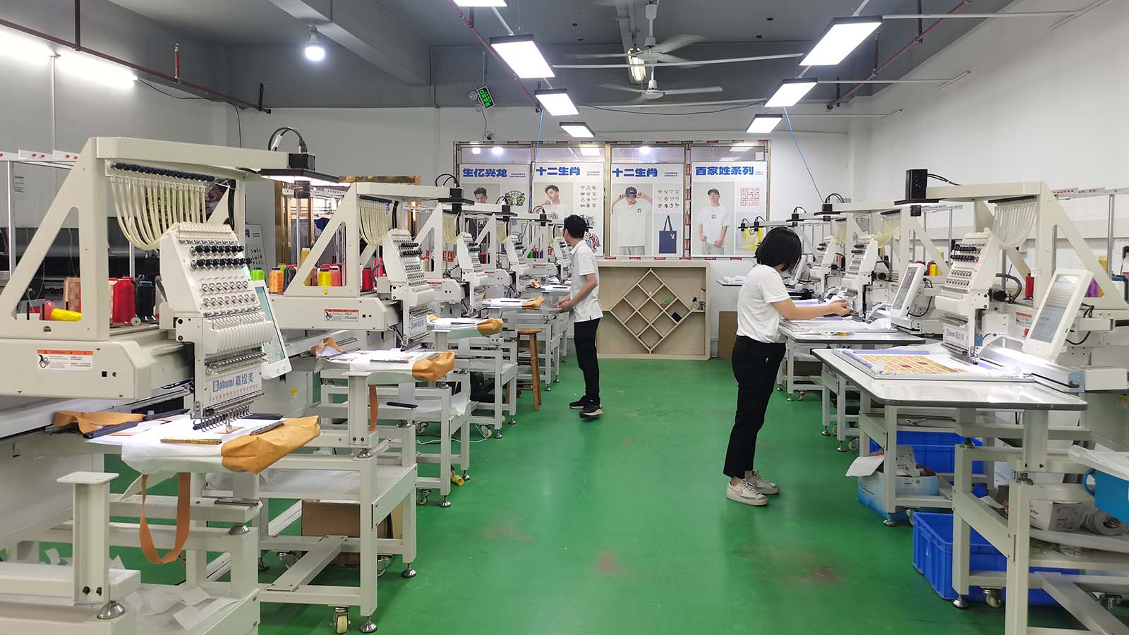 How to Evaluate Custom Bag OEM Production Capacity.jpg